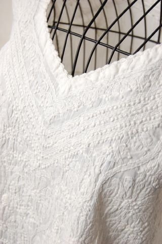 ラクノウ刺繍コットンブラウス ラクノウ刺繍コットンブラウス｜KANKAN ONLINE SHOP【公式】