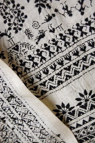 インドのカンタ刺繍のストール - アジアの布専門店ウィージャ